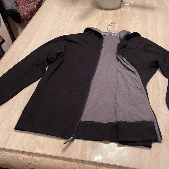 Paka apparel | Jackets & Coats | Breathe By Paka Zippered Hoodie Thermo ...